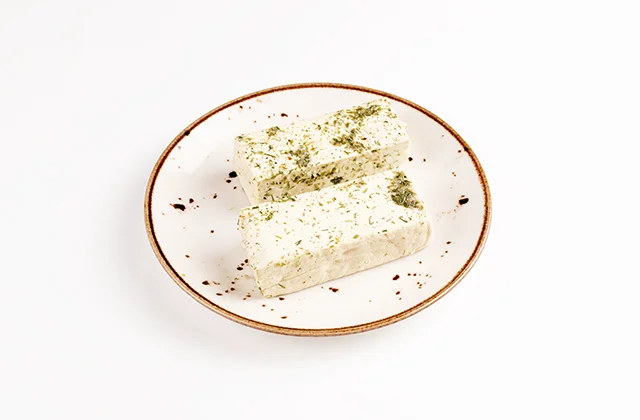 Тофу в маринаде с укропом и чесноком